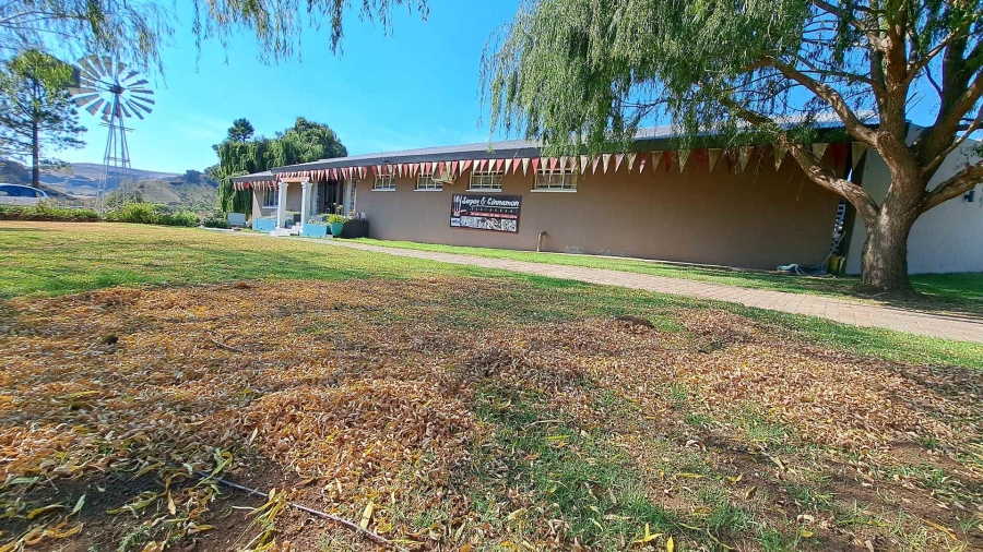 8 Bedroom Property for Sale in Clarens Free State